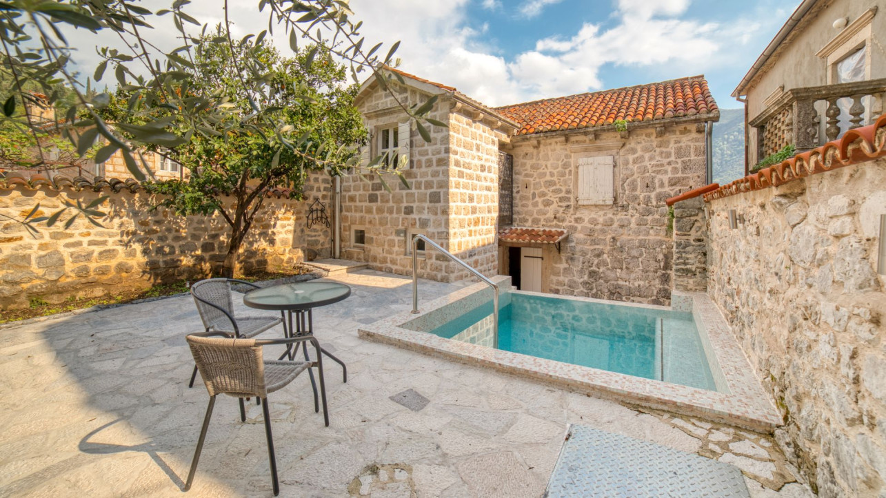 Marvellous Stone House in Perast