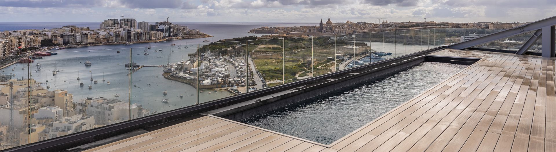 Gzira Penthouse